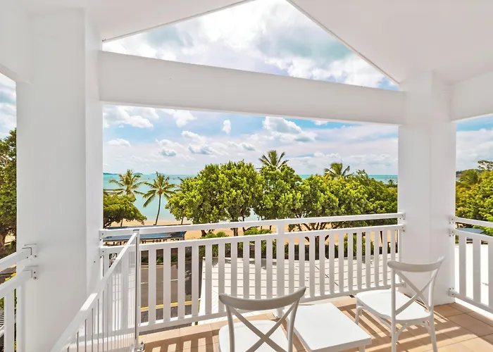 Airlie Beach Hotel