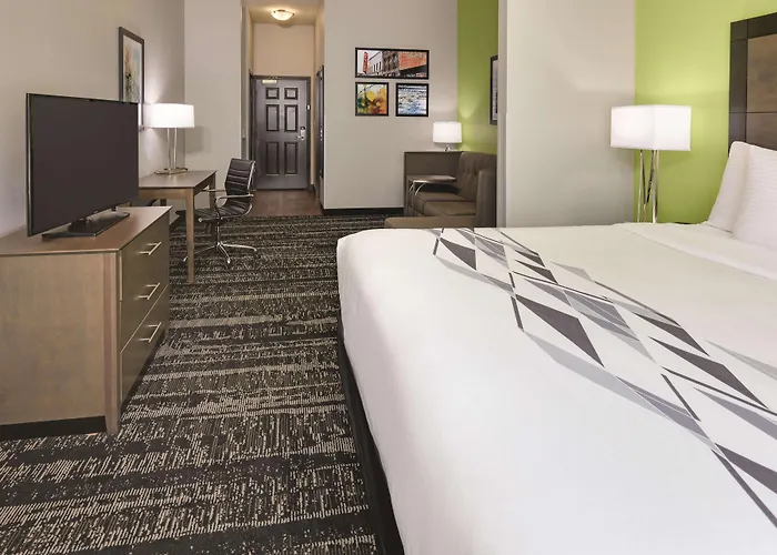 La Quinta By Wyndham Tyler South Hotel