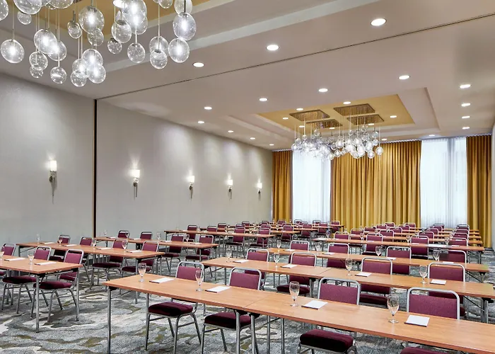 Courtyard By Marriott Portland City Center