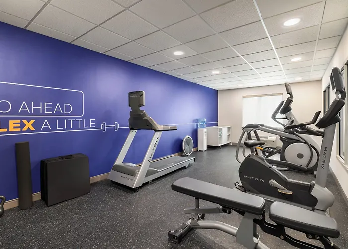 Holiday Inn Express Syracuse Airport By Ihg