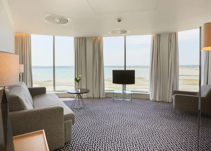 Radisson Blu Waterfront Hotel, Jersey