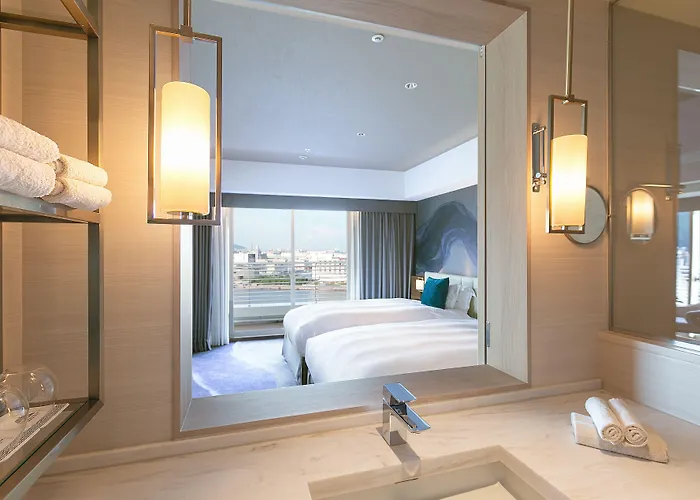 Kobe Meriken Park Oriental Hotel