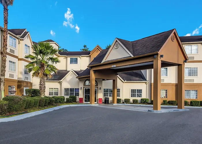 Red Roof Inn Plus+ & Suites Savannah - I-95 Georgetown
