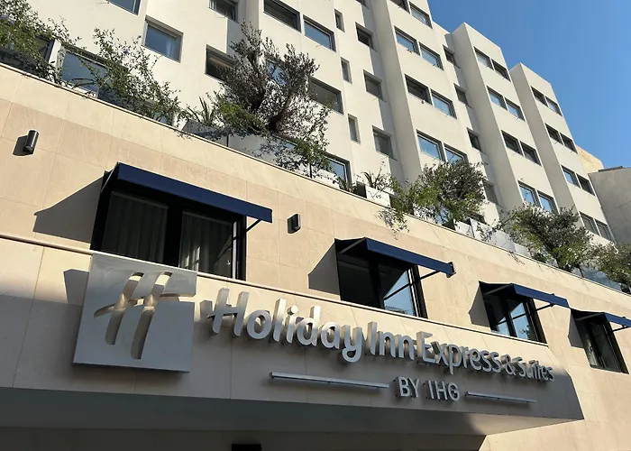 Holiday Inn Express & Suites Lisbon - Principe Real By Ihg