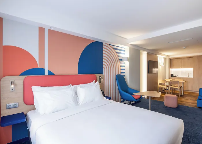 Holiday Inn Express & Suites Lisbon - Principe Real By Ihg