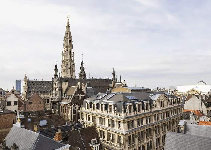 Aris Grand Place Hotel