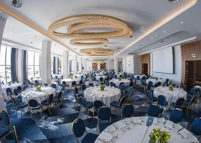Makedonia Palace