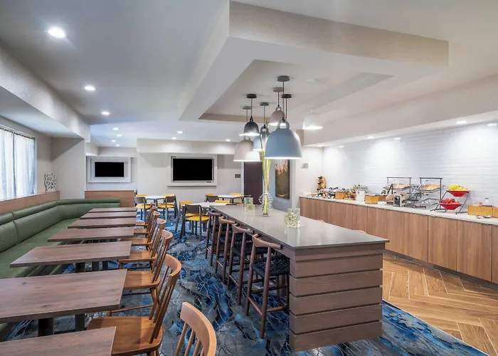 Fairfield Inn & Suites Memphis I-240 & Perkins