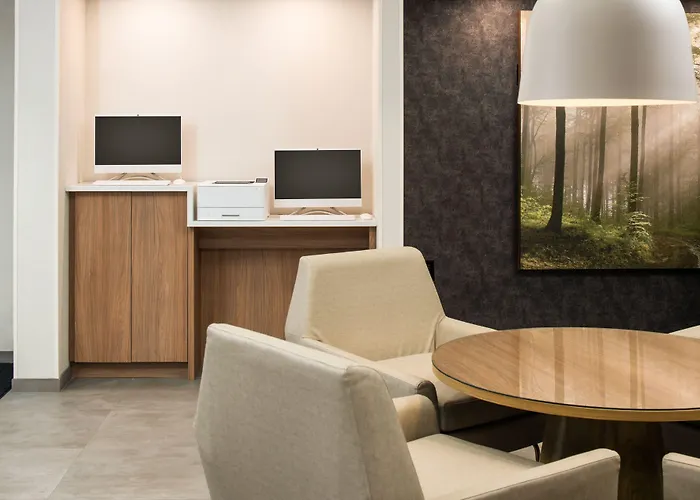 Fairfield Inn & Suites By Marriott Portland Airport