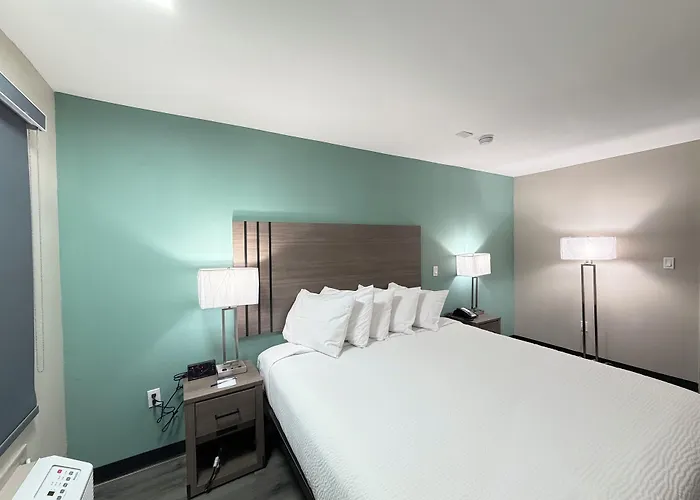Baymont By Wyndham Pensacola At Nas Corry