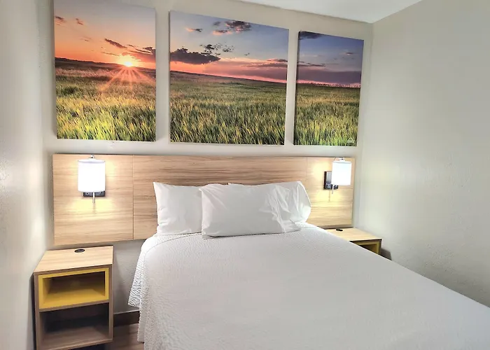 Days Inn By Wyndham Mcallen