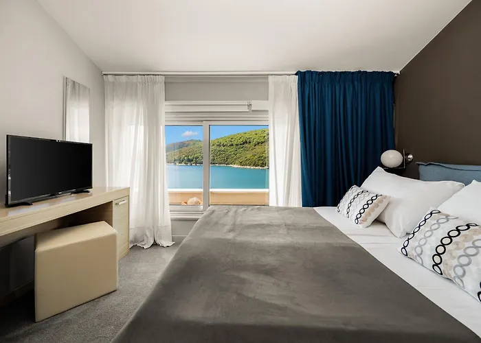 Boutique Hotel Adoral