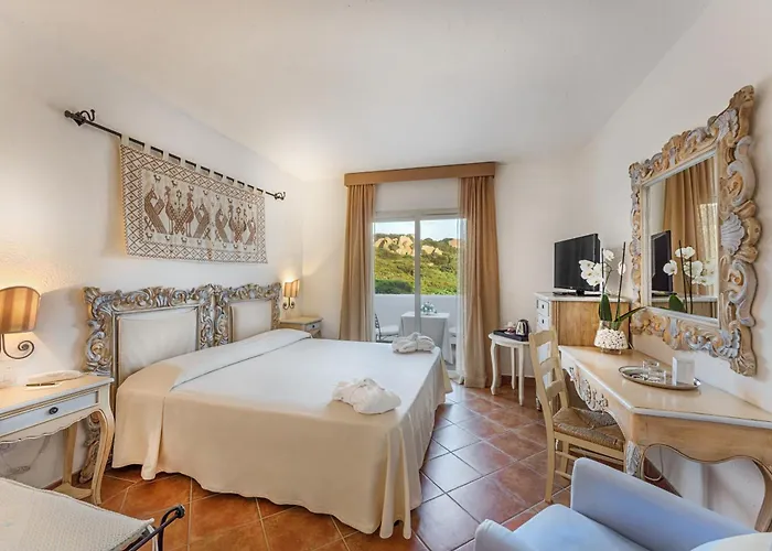 Colonna Grand Hotel Capo Testa, A Colonna Luxury Beach Hotel, Santa Teresa Sardegna Santa Teresa Gallura