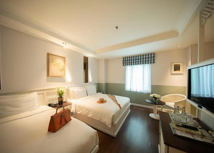 Au Lac Charner Hotel