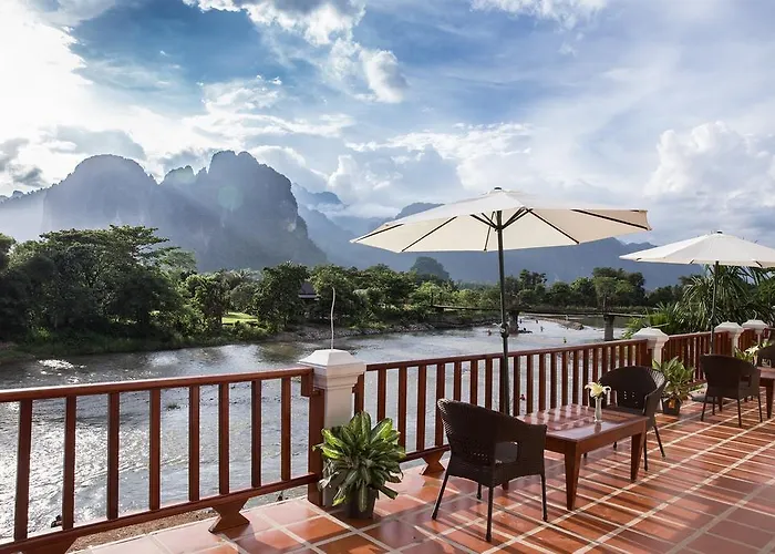 Thavisouk Riverside Hotel