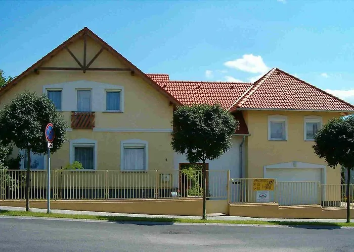 Madach Apartman