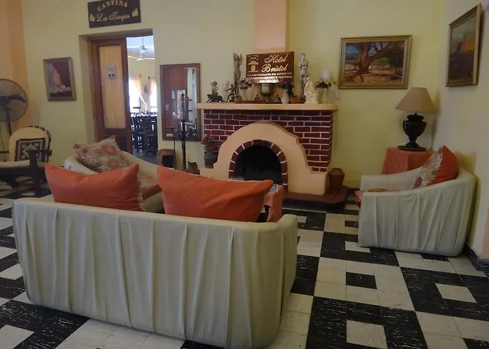 Hotel Bristol