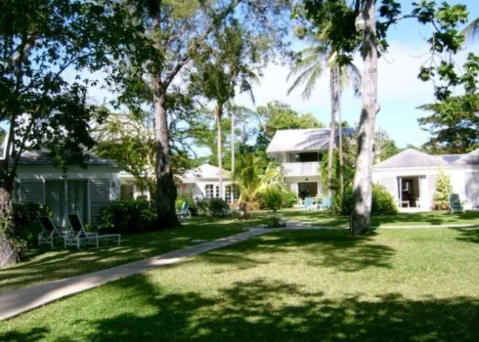 Settlers Beach Hotel