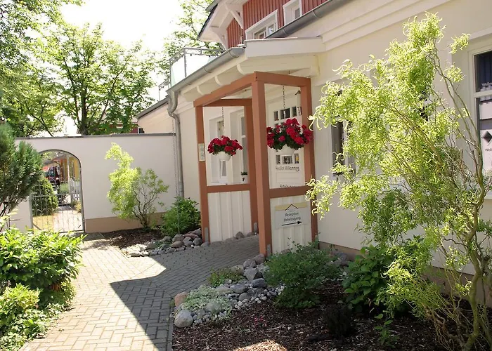 Hotel & Cafe Strandeck