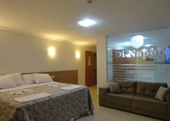 Di Napoli Plaza Hotel
