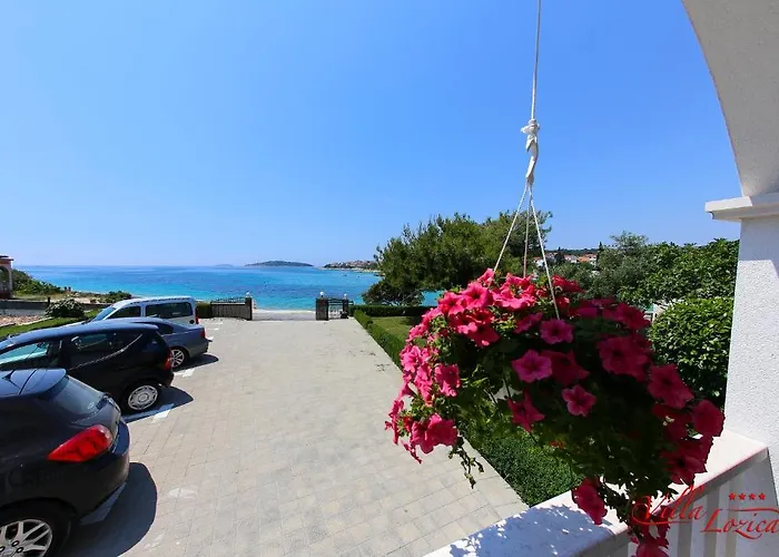 Villa Lozica