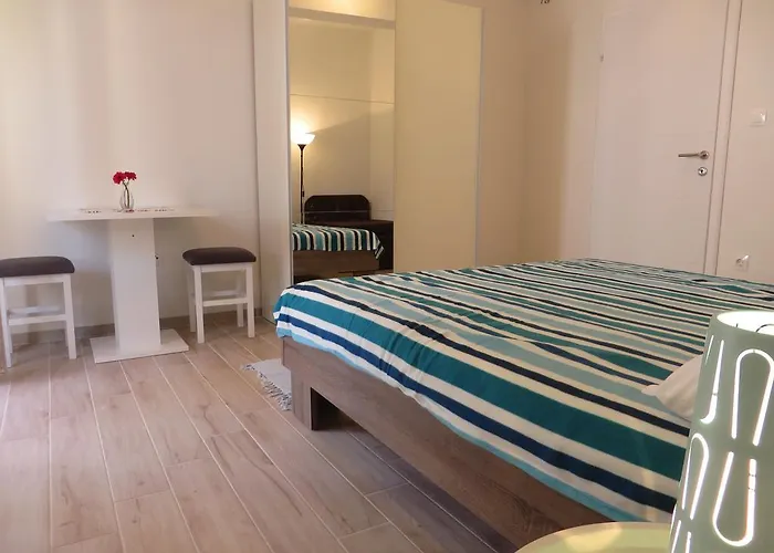 Apartments Karaba