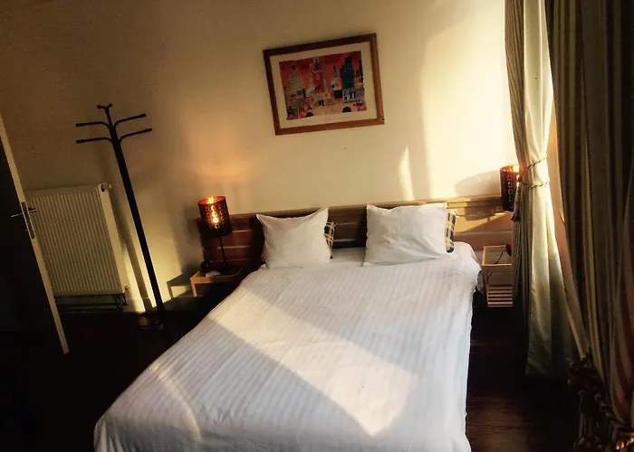 Appart-Hotel Maison De La Lune - Petite Auberge D'Etterbeek