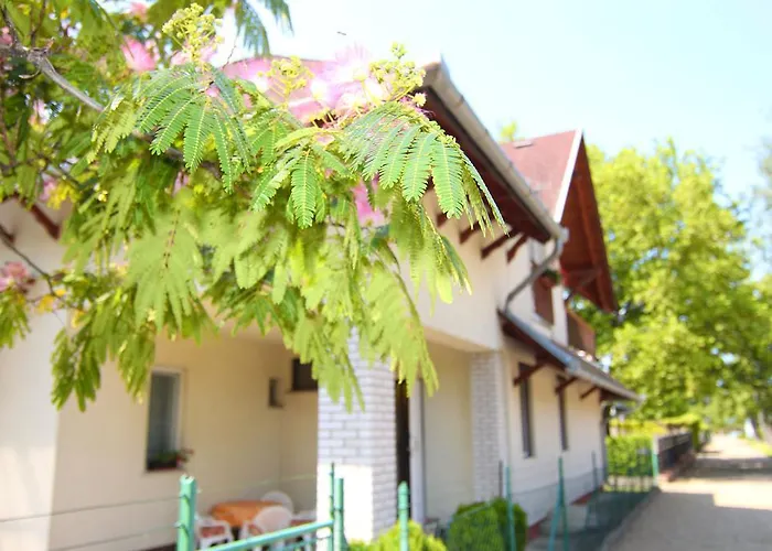 Zsuzsanna Apartmanhaz