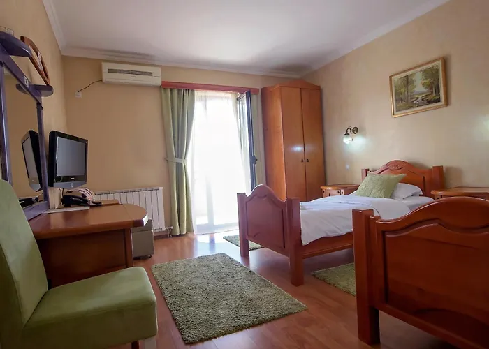Hotel Holiday