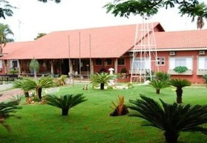Estancia Park Hotel
