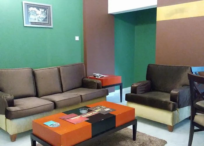 Royal Crown Suites Sharjah