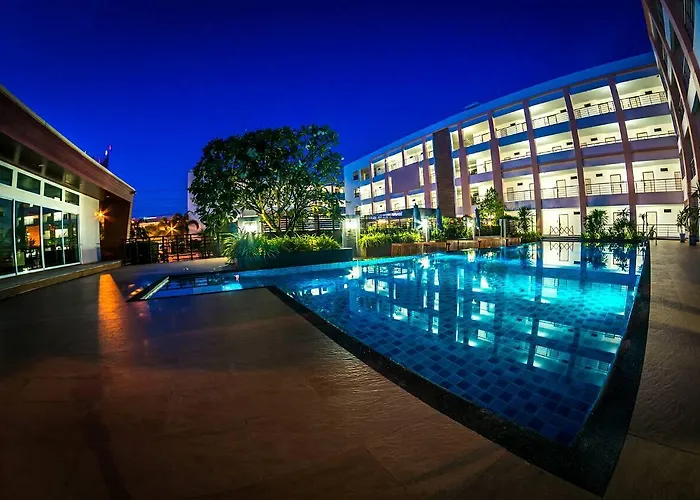 Paragon Suites Resort