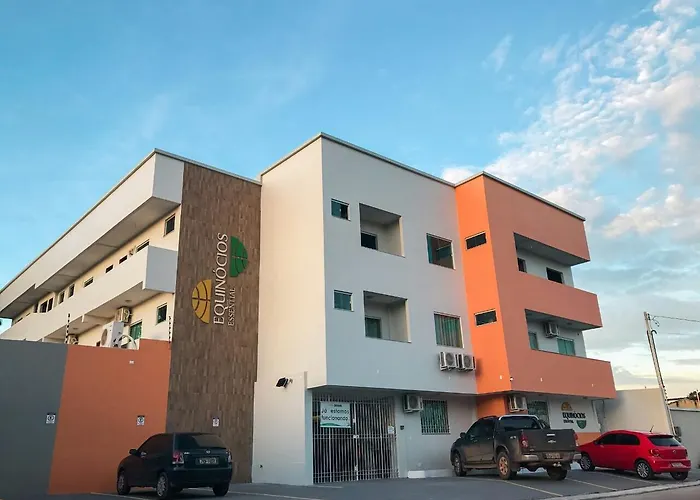 Hotel Equinocios Essential