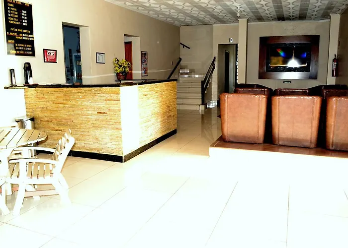 Hotel Pousa La