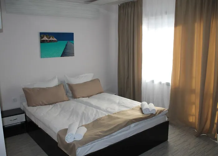 Tiara Hotel