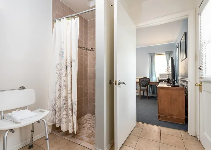 Wilshire Motel
