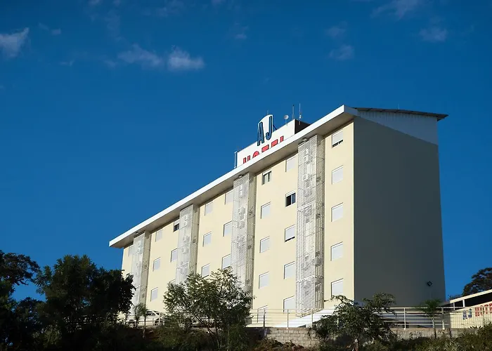 AJ Hotel Chapecó - Fácil Acesso Pátio Shopping e Rótula da Bandeira