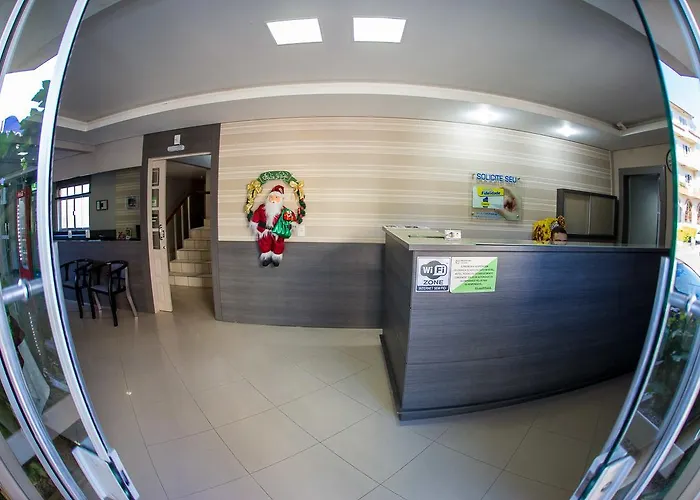 Hotel Contessi