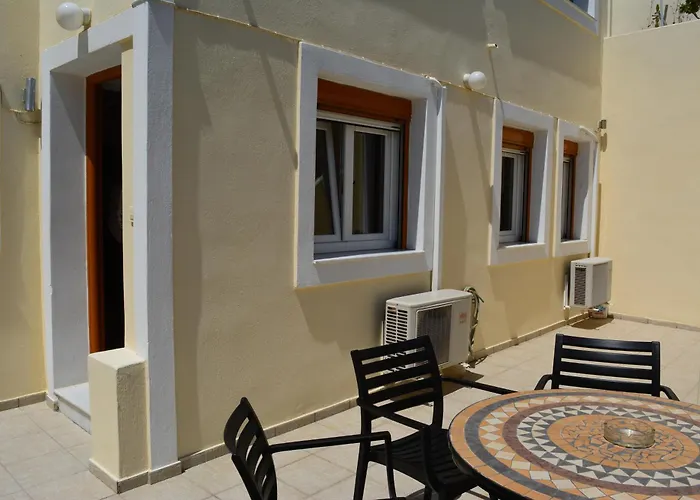 Anemomilos Suites Fira 