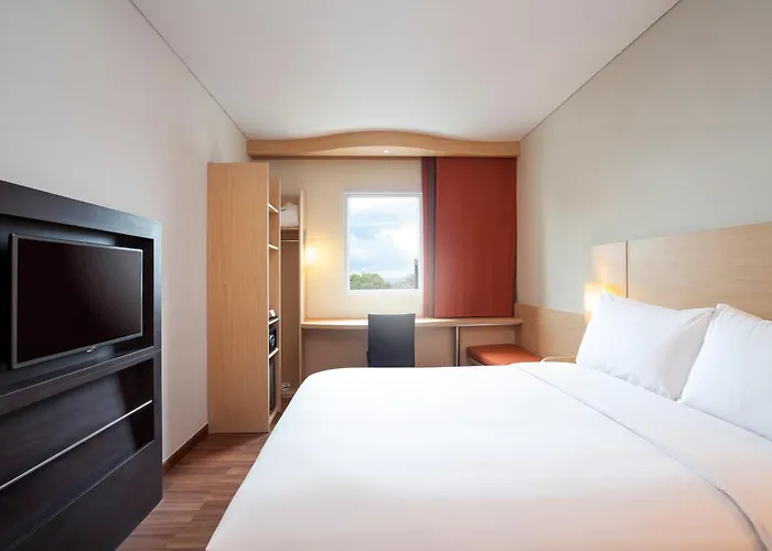 Ibis Makassar City Center