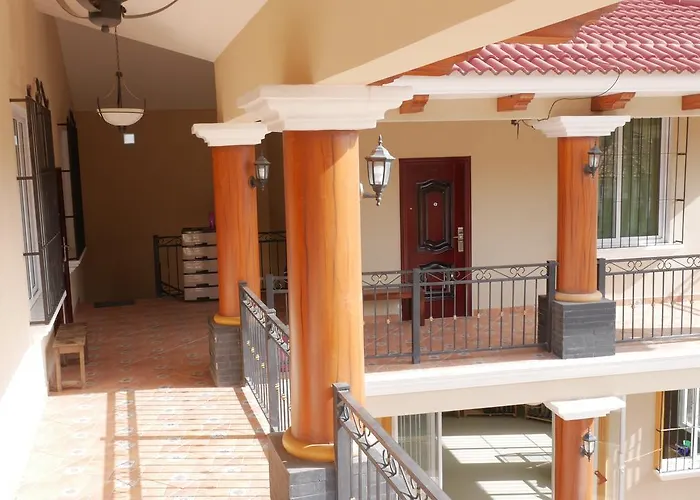 Hotel Cuna Maya B Y B