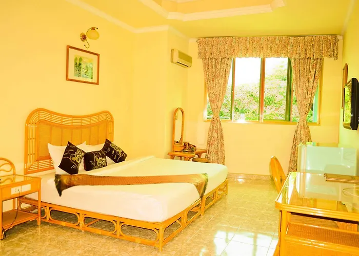 Evergreen Hotel