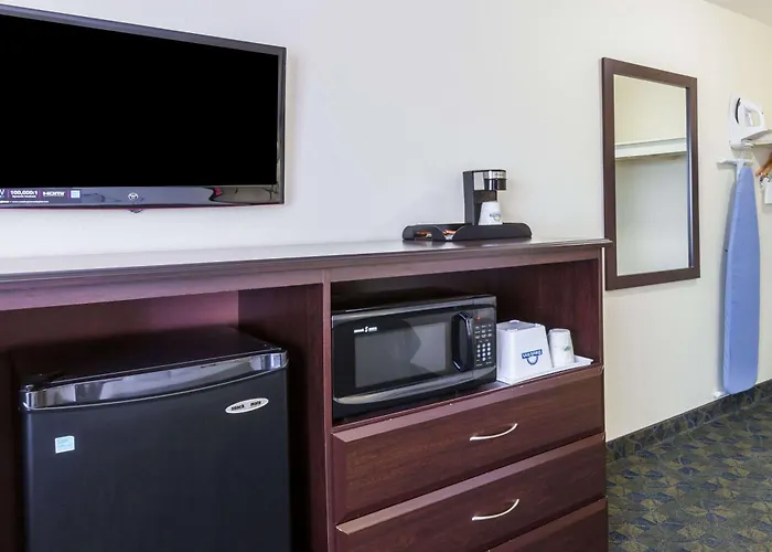 Days Inn By Wyndham Santa Maria
