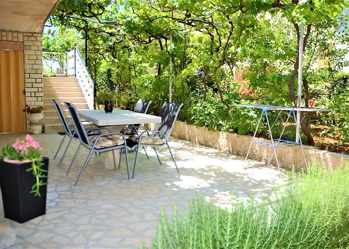 "Andrija" Apartmen'S
