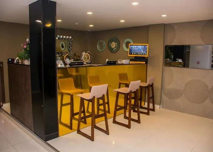 Serpyl Plaza Hotel