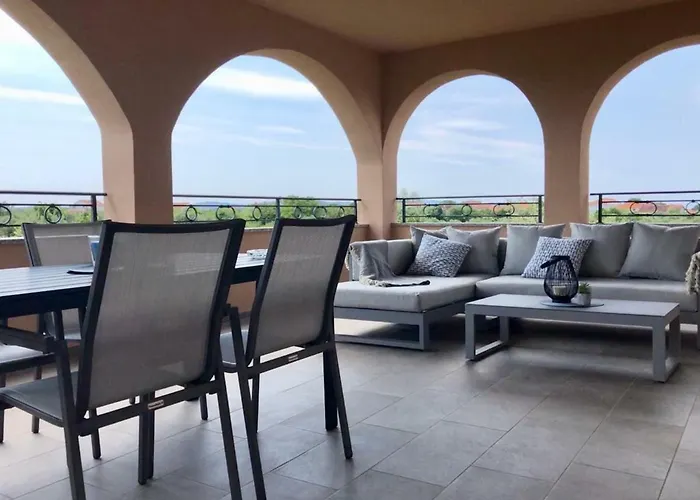 Luxury Apartments Garden