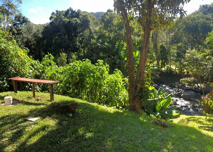 Magia da montanha vista para o rio