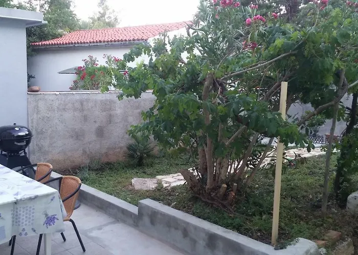 Family House Nerezine