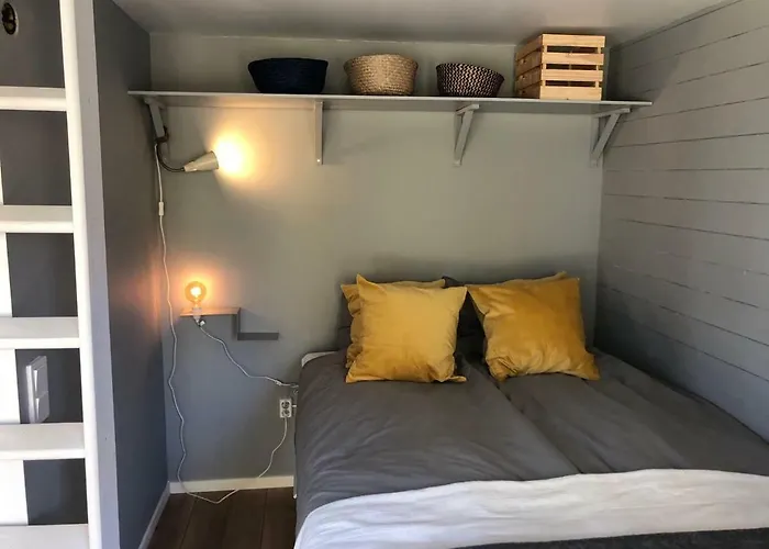 Lakeview Studio