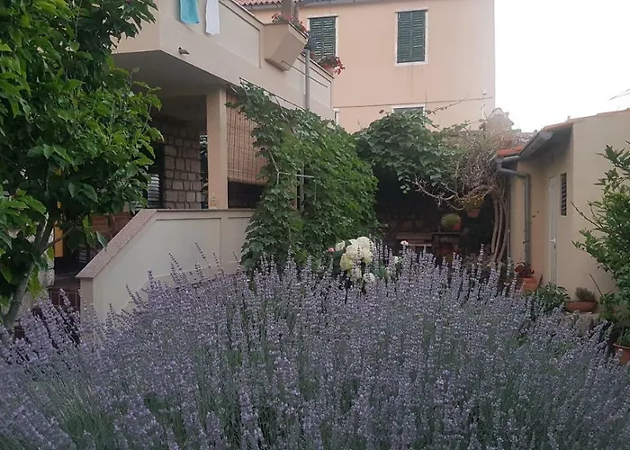 Apartment Lavanda Garden